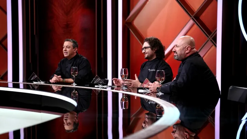 Chef Florin Dumitrescu a câștigat a doua amuletă, iar Chef Scărlătescu, primul joc din culise la ”Chefi la cuțite”