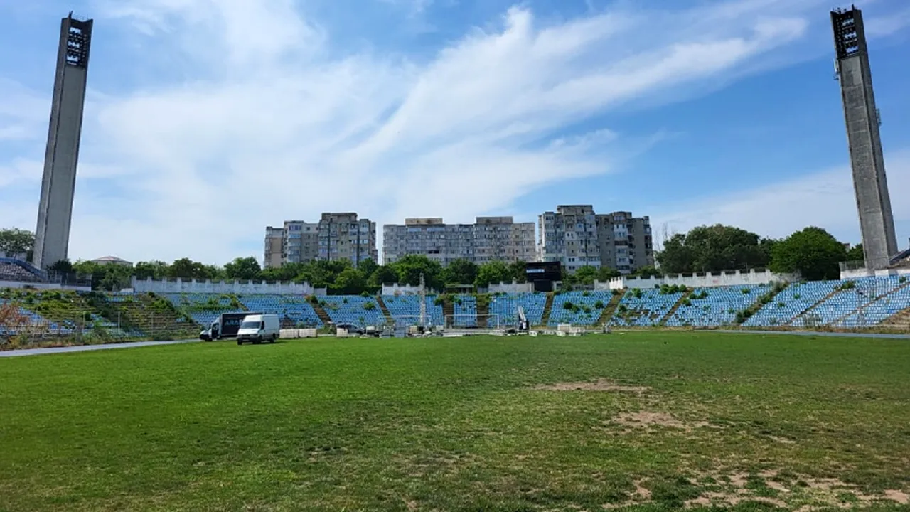 Așa arată stadionul „Gheorghe Hagi” cu mai puțin de două săptămâni înainte de demolare! În locul acestei paragini va fi construită o arenă de 100 de milioane de euro