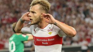Maxim e "ON FIRE"! Românul, decisiv în al patrulea meci consecutiv la Stuttgart. VIDEO Șvabii erau conduși cu 2-0 la pauză, dar au arătat de ce merită să revină în Bundesliga