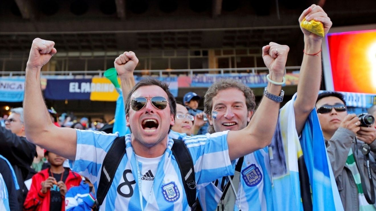 Top Pariu: 100% fotbal » Pachetul Zilei ajunge la cota 15.00 »»