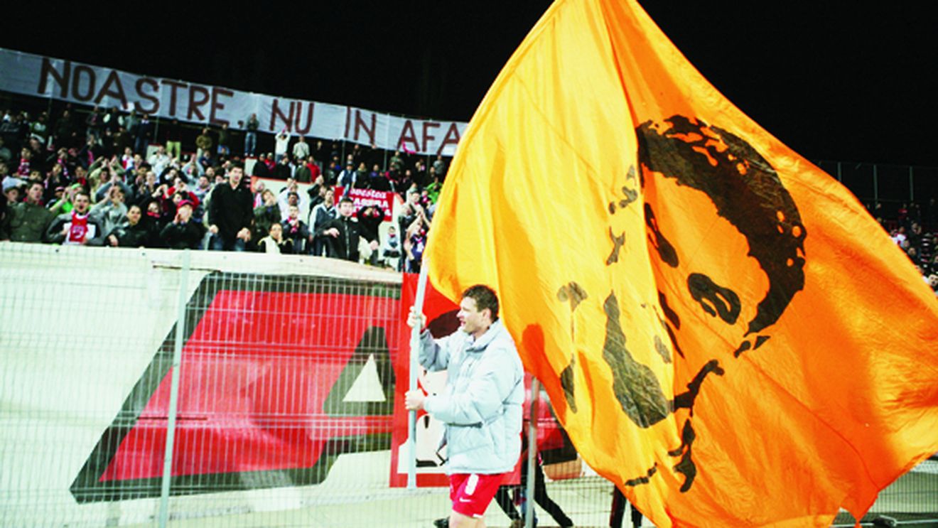 "Hîldan i-ar putea ajuta pe emblemă!"** Cine crede Becali că este în spatele schimbării stemei lui Dinamo