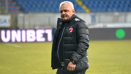 Scandal la Dinamo după numirea lui Ovidiu Burcă! Iulian Mihăescu acuză conducerea: ”Nu am primit nici măcar un telefon să mă întrebe dacă mai trăiesc la Săftica!” | EXCLUSIV