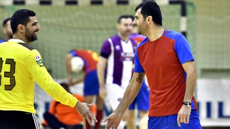 „S-a rupt prietenia! Nu mai vorbim”. Dani Coman a recunoscut că s-a certat cu Nicolae Dică, după ce antrenorul a fost dat afară: „Are frustrări”