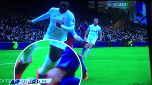 Încă un meci MEMORABIL în Anglia! În minutul 72, Crystal Palace o conducea pe Liverpool cu 1-0 și avea un om în plus. VIDEO | Faza controversată din minutul 90+4 care a decis totul