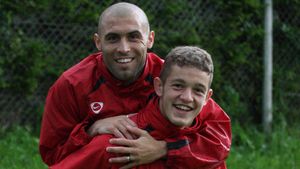 Sergiu Buș sub aripa lui Tony!** "Dădaca"