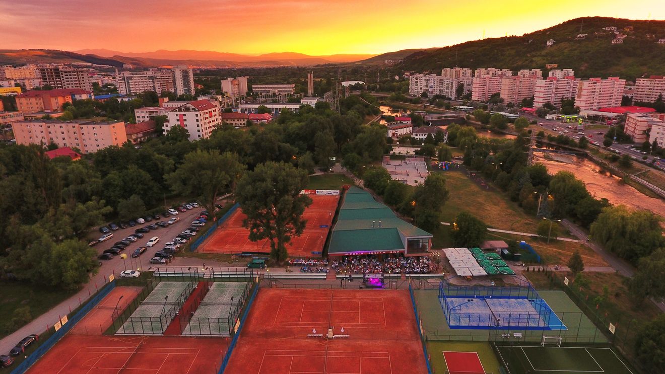 Unul dintre cele mai mari cluburi sportive din România a prins contur pe un fost teren de antrenament al lui CFR Cluj: "De pe primele patru terenuri ale noastre, vedeam perfect antrenamentele lui Dorinel" | GALERIE FOTO