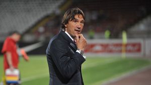 Bonetti reînvie spiritul "câinilor" înaintea derby-ului cu Steaua!** Italianul nu se teme de tiki-taka de Ghencea: "Ce, sunt Barcelona?"