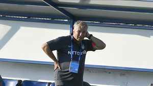 Valeriu Iftime îl ironizează pe Dan Petrescu. „Nu îl iau în serios când spune gogomăniile astea!” Ce poreclă i-a găsit antrenorului de la CFR