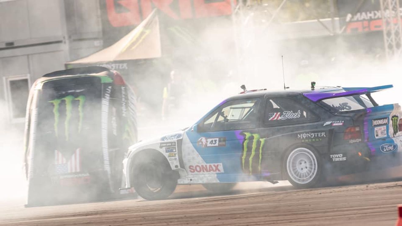 INTERVIU EXCLUSIV | De vorbă cu legendarul Ken Block. Ce trebuie să faci ca să-i calci pe urme, primul sfat de la pilotul american și un răspuns amuzant la întrebarea: "Câți bani trebuie să investești în mașină?"