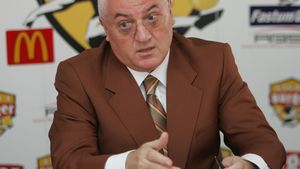 Dragomir: "CFR Cluj va trece de grupe, Steaua nu"