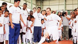 "Câinii" atacă granzii Spaniei:** Dinamo aduce și Realul în România!