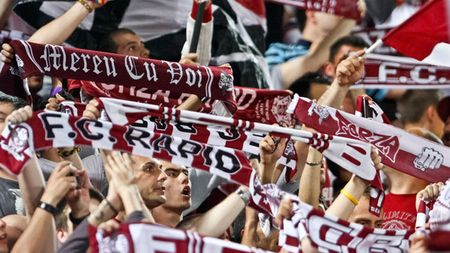 Liderul galeriei Rapidului, prima reacție după moartea cântărețului Victor Socaciu: „Speram să vină să cânte imnul nostru pe noul stadion!” Declarații cutremurătoare | EXCLUSIV