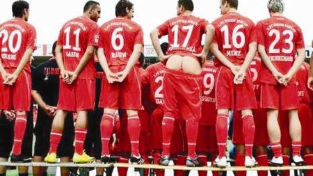 În fundul gol la prezentare