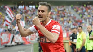 Alexe este aproape plecat de la Dinamo! Negoiță: "Este adevărat că-l vrea Fulham"