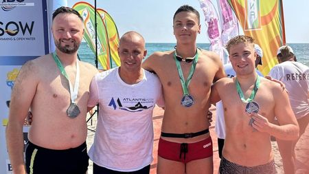 Ce au scris americanii despre David Popovici după ce a fost învins în apele Mării Negre în cursa de ştafetă: „Una dintre cele mai dificile”