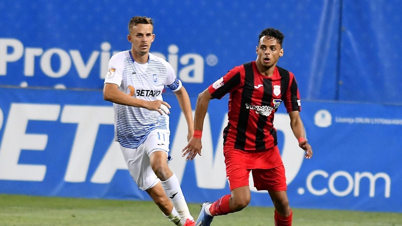 Emoții pentru Universitatea Craiova: „Ne ofticăm dacă dă gol cu Steaua”. Ce spune Sorin Cârțu despre tânărul jucător împrumutat la Astra