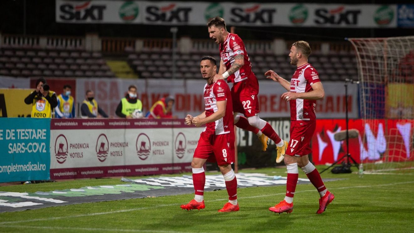 Dinamo - Hermannstadt 2-0! Video Online etapa a 7-a din play-out-ul Ligii 1. „Câinii” scapă matematic de retrogradarea directă. Dusan Uhrin, a patra victorie la rând
