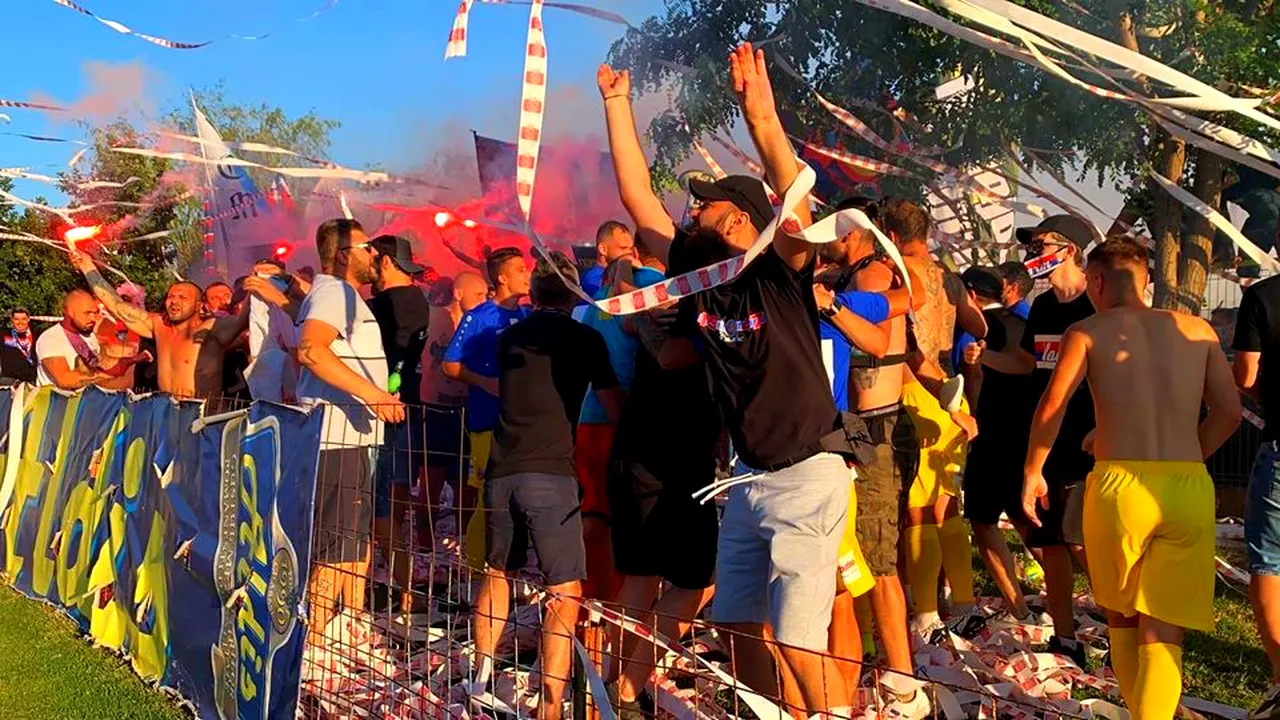 Gest superb al ultrașilor de la CSA Steaua, după ce roș-albaștrii au promovat în Liga 3! „Felicitări «huliganilor» care au făcut asta” | FOTO