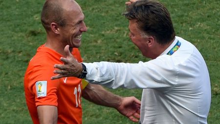 Olanda rămâne în viață după un meci dramatic. Van Gaal: "Am crezut în calificare până la capăt"