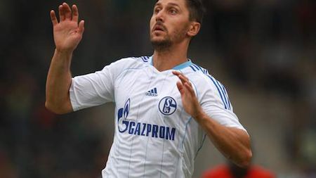 Marica poate da lovitura carierei:** "Sunt extrem de interesați de transferul lui". Schalke recunoaște că românul poate părăsi Germania. Unde e dorit atacantul