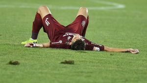 Reacție dură după infectările cu coronavirus din Liga 1: „Să facem un calendar mai strâns de testări! Ori ne luăm niște riscuri, ori tragem obloanele”