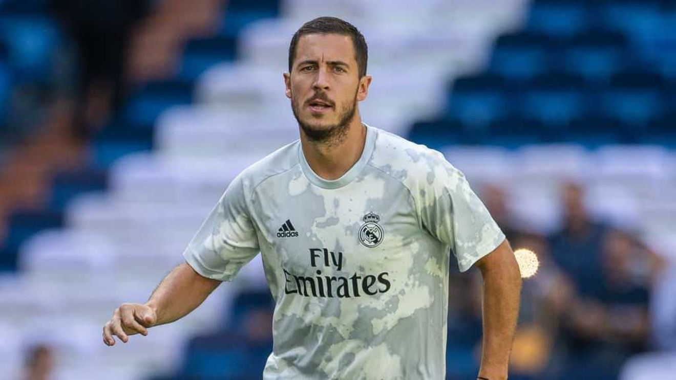 Eden Hazard „s-a făcut mic" când l-a văzut. Cum cine s-a pozat vedeta lui Real Madrid