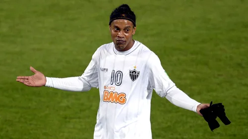 Ronaldinho, luat la țintă după ce a semnat cu noul club: 