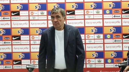Ce le-a zis Gică Hagi fotbaliștilor României care nu înțeleg ce le cere la anumite exerciții: „Ușa deschisă!”
