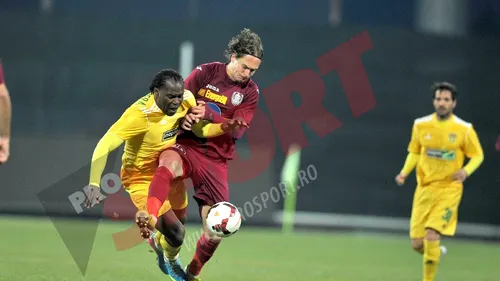 CFR Cluj - FC Vaslui 0-0. Moldovenii, la doar al treilea punct obținut în Gruia din 2005. Ardelenii au jucat aproape o repriză în zece oameni