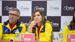 Moment ilar la conferința de presă din Fed Cup. Întrebarea care a blocat-o pe Halep: "Ai primit mesaj de la Federer?". Reacția Simonei