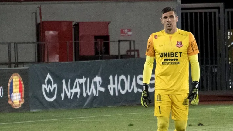 David Lazar a cerut și a obținut rezilierea cu FC Hermannstadt. Portarul continuă în SuperLiga?!