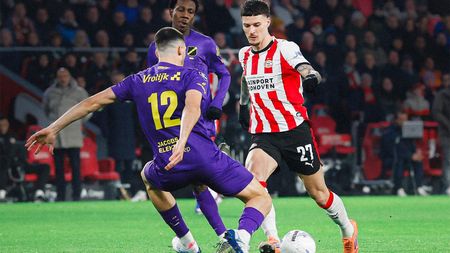 Dennis Man, ce dezamăgire! Ce notă a luat după ce a fost schimbat la pauză în PSV – Bayern Munchen