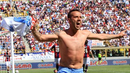 Napoli aproape lider în Serie A!** 15.000 de fani napoletani au făcut deplasarea la Bologna