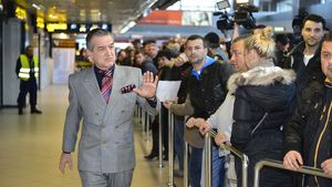 "Îl iubesc pe Reghe, dar nu îmi place când se întâmplă asta".** Prima reacție a lui Becali după meciul cu scandal din Giulești: