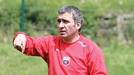 Hagi: „Voi reveni la vara!"