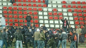 Bătaie** pe terenul de joc!