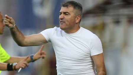 "Poate Becali vrea să se arunce o brichetă din tribune"