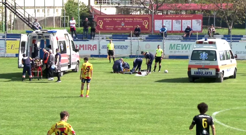 VIDEO | Accidentări șocante în chiar primul minut al meciului dintre Ripensia și FC Brașov. Jucătorii s-au dat cap în cap și au ajuns amândoi la spital