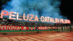 FOTO | Gestul emoționant făcut de ”Peluza Cătălin Hîldan” cu ocazia zilei de naștere a lui Ionuț Lupescu: ”Este unul din cei mai valoroși jucători produși de Dinamo”