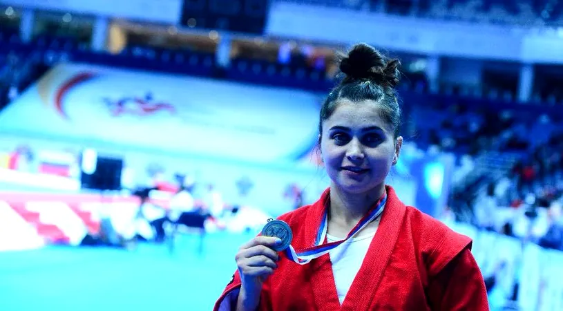 Primele medalii ale României la Jocurile Europene de la Minsk au fost cucerite la sambo. Bronz pentru Daniela Poroineanu (56 kg), Anda Mihaela Vâlvoi (64 kg) și Alina Petronela Păunescu (+80 kg)
