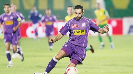 Îl iau pe Rațiu?** Fundașul și-a negociat deja salariul cu Dinamo!