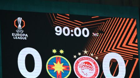 Ce n-ai văzut la TV în FCSB - Olympiacos! Omul lui Gigi Becali, contestat dur pe Arena Națională! Celebrul fan al roș-albaștrilor a dat explicații pentru ProSport: „Am fost felicitat!”. SPECIAL
