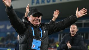 Conducerea Farului, reacție legată de plecarea lui Gheorghe Hagi la Ajax Amsterdam: „Nici la Manchester City nu s-ar face de râs”