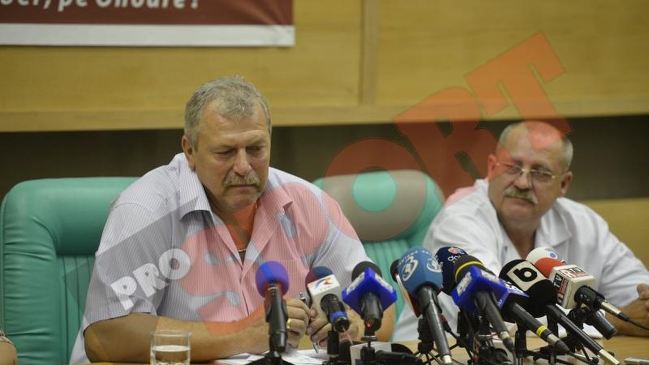 "Mâinile de aur" de la Sevilla cer ajutor! Duckadam, cu ochii în lacrimi:** "E momentul ca România să-și facă datoria față de mine"