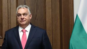 Cu economia pe marginea prăpastiei, Guvernul lui Viktor Orban a găsit bani să construiască un stadion în Croația, spre disperarea maghiarilor