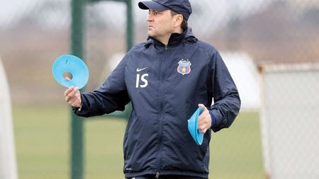 Frații Costea se simt HĂ‚ITUIȚI:** scapă de Ilie Stan doar la toaletă! Atacanții sunt urmăriți pas cu pas de antrenor