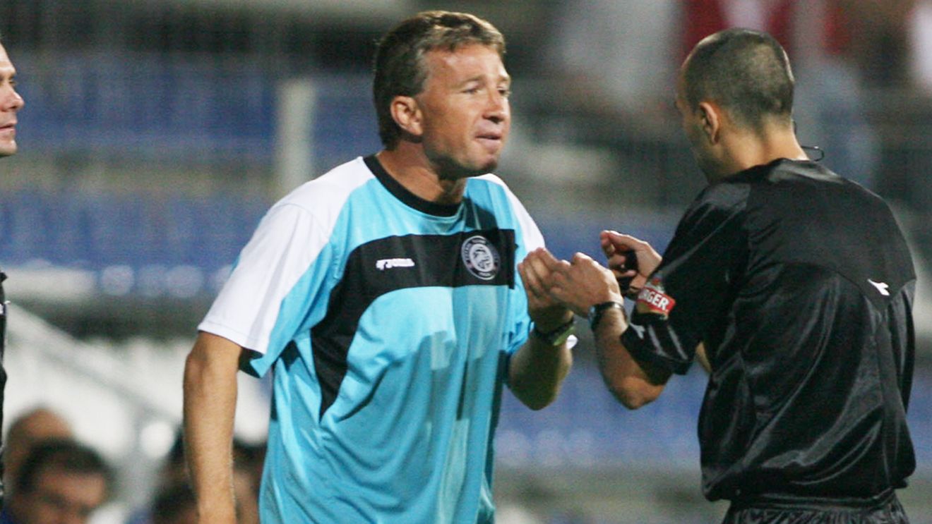 Petrescu: "Suntem pe primul loc! Arbitrii o să ne facă praf"