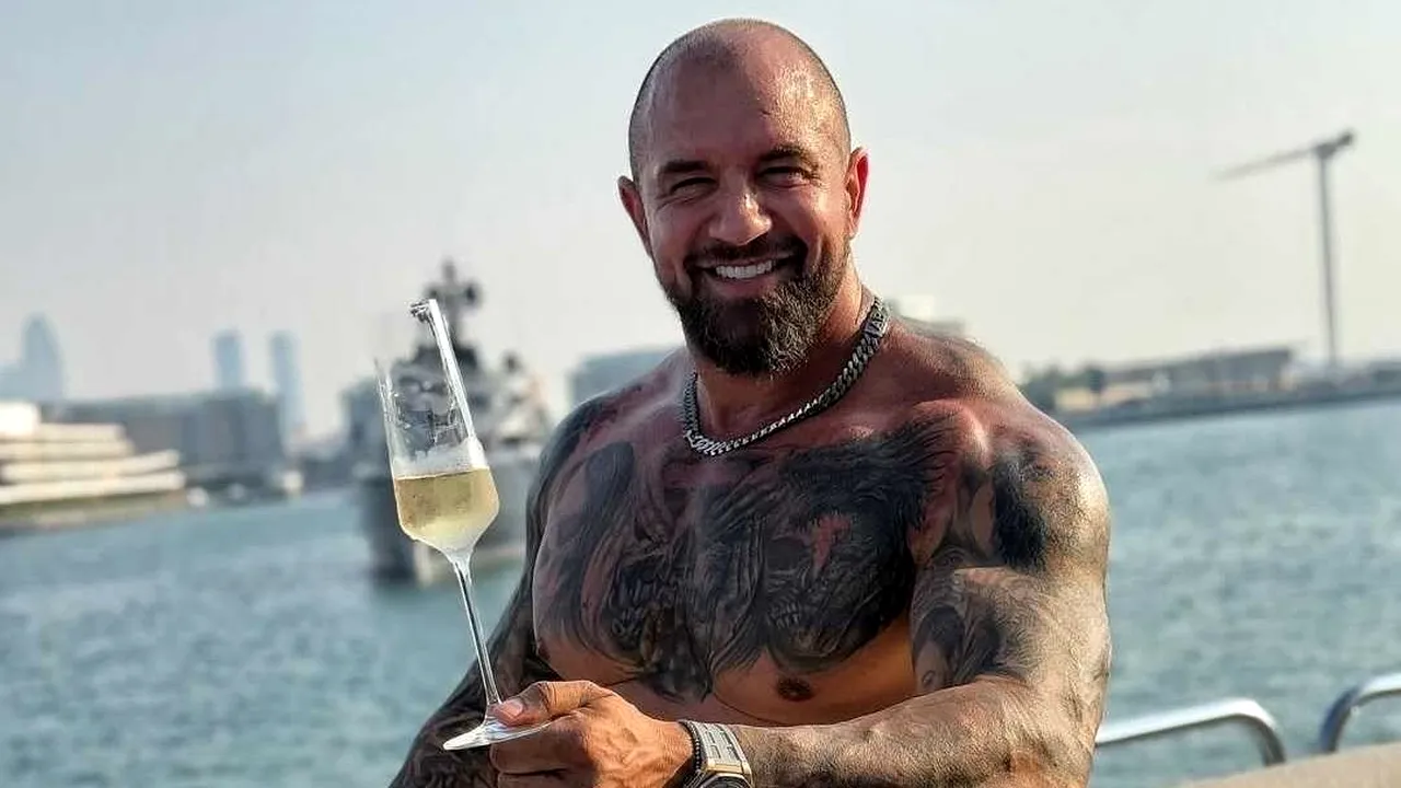 A început să vorbească Alex Bodi, controversatul milionar cu care soția lui Dan Alexa ar fi avut o legătură, deşi e măritată: „Femeia simte cum se uită alt bărbat la ea”
