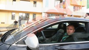 Becali:** "O să îi întreb pe șefii de galerie ce facem cu Baciu!"