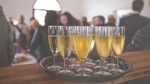 (P) Top 5 băuturi alcoolice pe care le poți consuma la dietă